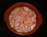 Foto del paso 4 de la receta: Lasaña de patata con bacon y gambas