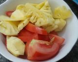 Hình bước làm 2 của món Cá Ngừ Kho Thơm Cà