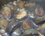 A picture of step 3 of Braised Eggplant with Straw Mushrooms.