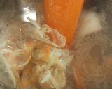 Foto del paso 4 de la receta Arroz caldoso de salmón, setas y langostinos