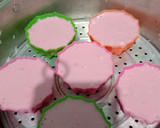 Foto langkah ke 9 dari resep Putu Ayu Warna Warni Ceria Super Lembut.