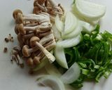 A picture of step 1 of Quick & Easy Yaki Udon with Shirodashi.