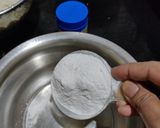 A picture of step 3 of Egg pakodas.