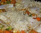 Foto del paso 7 de la receta: Pasta Ramen con verduras y pescado
