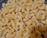 Foto langkah ke 1 dari resep Macaroni Aglio Olio.