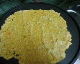 A picture of step 4 of Oats chilla.