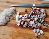 Foto del paso 2 de la receta: Arroz caldoso de pulpo, calamar y calabacín