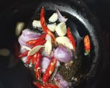 Foto langkah ke 2 dari resep Tumis jagung muda buncis sosis.