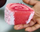 ஜாம் ரோல் கேக் (Jam roll cake recipe in tamil) ரெசிபி ஸ்டேப் 13 புகைப்படம்