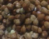 A picture of step 3 of Amritsari Chole Momos.