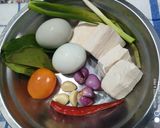 Foto langkah ke 1 dari resep Botok Tahu Telur Asin.