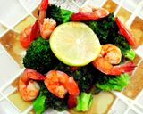 Foto langkah ke 4 dari resep Broccoli Shrimp with Blackpaper Mayonnaise.