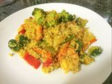 Bulgur con wok de verduras y langostinos