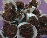 Foto langkah ke 4 dari resep bola bola cokelat.