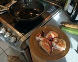 A picture of step 2 of Pollo al Chilindrón (Chicken Chilindrón).