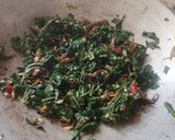 Foto langkah ke 4 dari resep Tumis Daun Singkong.