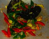 Foto langkah ke 3 dari resep Garang Asem Ayam.