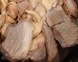 Hình bước làm 2 của món Ruốc (chà bông) gà, heo
