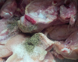 Foto del paso 1 de la receta: Pollo a la olla