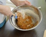 A picture of step 4 of Low fat carrot cake.