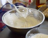 A picture of step 6 of Tiramisu.