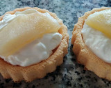 Foto del paso 6 de la receta: Bizcochos rellenos de pera con nata y chocolate