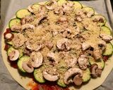 Foto del paso 2 de la receta: Pizza de verduras sobre hojaldre