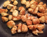 Foto del paso 6 de la receta: Tacos de pechuga rebozados sin huevo