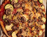 Foto del paso 3 de la receta: Pizza de verduras sobre hojaldre