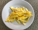 Foto del paso 4 de la receta: Hiyashi chuka (fideo ramen enfriado)