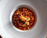 Foto del paso 7 de la receta: Garbanzos picantes a la sobrasada con bacalao y calamares v2