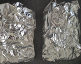 Foto del paso 3 de la receta: Lomo de Cerdo en Papillote con Cremosa de Puerros y Aceite de Albahaca