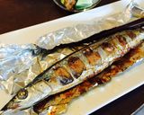 Hình bước làm 3 của món Cá sanma nướng hết sức đơn giản, thơm ngon