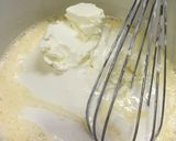 Foto del paso 2 de la receta: Crema de nata y queso con un toque de frambuesa