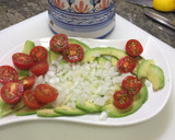 Foto del paso 2 de la receta: Ensalada "deliciosa"de aguacate