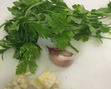 Foto del paso 1 de la receta: Revuelto de champiñones al ajillo para Otoño