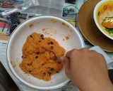 Foto langkah ke 3 dari resep pumpkin chocolate chip cookies.