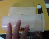 Foto langkah ke 1 dari resep roti gulung panggang with chesse.