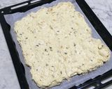 A picture of step 5 of Banana Walnut Cake.