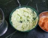 A picture of step 1 of Instant Lauki Masala.