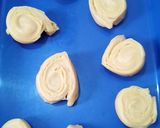 Foto langkah ke 9 dari resep Karipap Pusing.