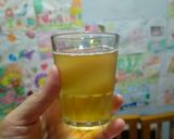 Foto langkah ke 3 dari resep Es Kombucha Osmanthus.