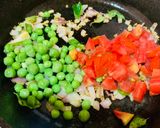 A picture of step 1 of Aloo Matar Chatpata Poha (Flattened rice with peas and potatoes).