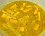 Gambar langkah 3 resipi Masak Lemak Udang dengan Labu & Kacang panjang.
