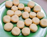 Hình bước làm 1 của món Bánh phu thê (bánh xu xuê)