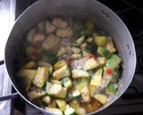 Foto del paso 1 de la receta: Relleno de zapallitos verdes para tartas