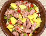 Foto del paso 3 de la receta: Salchichas con verduras en freidora de aire