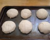 A picture of step 10 of Conchas de Pan.