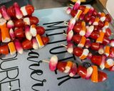 Une image de l'étape 4 de Brochettes apéro aux tomates cerises radis et surimi sauce verte.