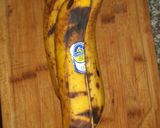 Foto del paso 1 de la receta: Helado Banana Split ¡EN 3 PASOS!, veteado con dulce de leche #postresuruguayos